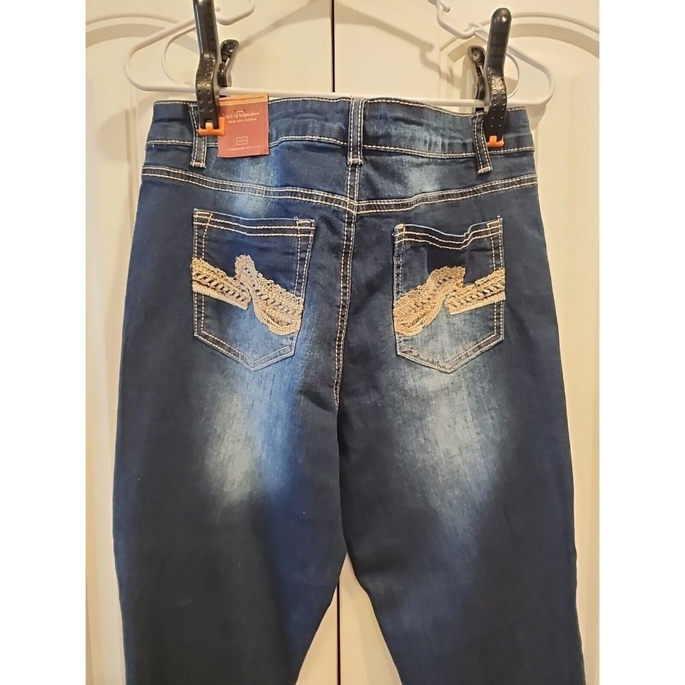 NWT WOMENS 15/34 1/2 BOOT CUT STRETCH MATERIAL DARK BLUE DISTRESSED JEANS